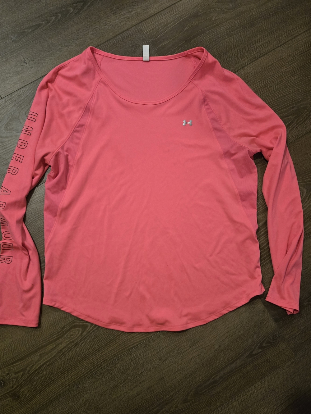 Under Armour Women’s Bright Pink Long-Sleeve Performance Tee